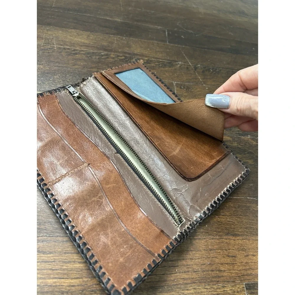 Men's  vintage hand-tooled leather wallet Genuine Leather Hand Made In Mexico